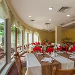 מלון Atlant