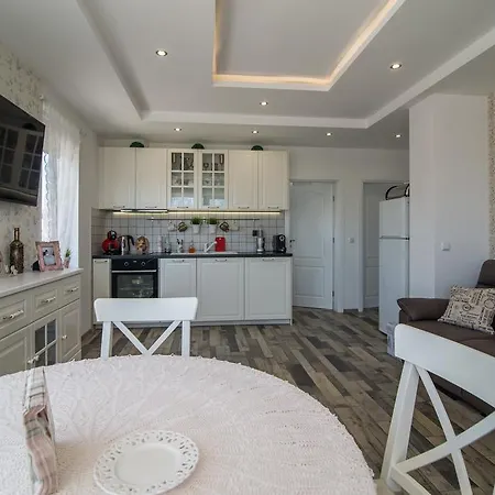 Atlant 3* סנט קונסטנטין והלנה